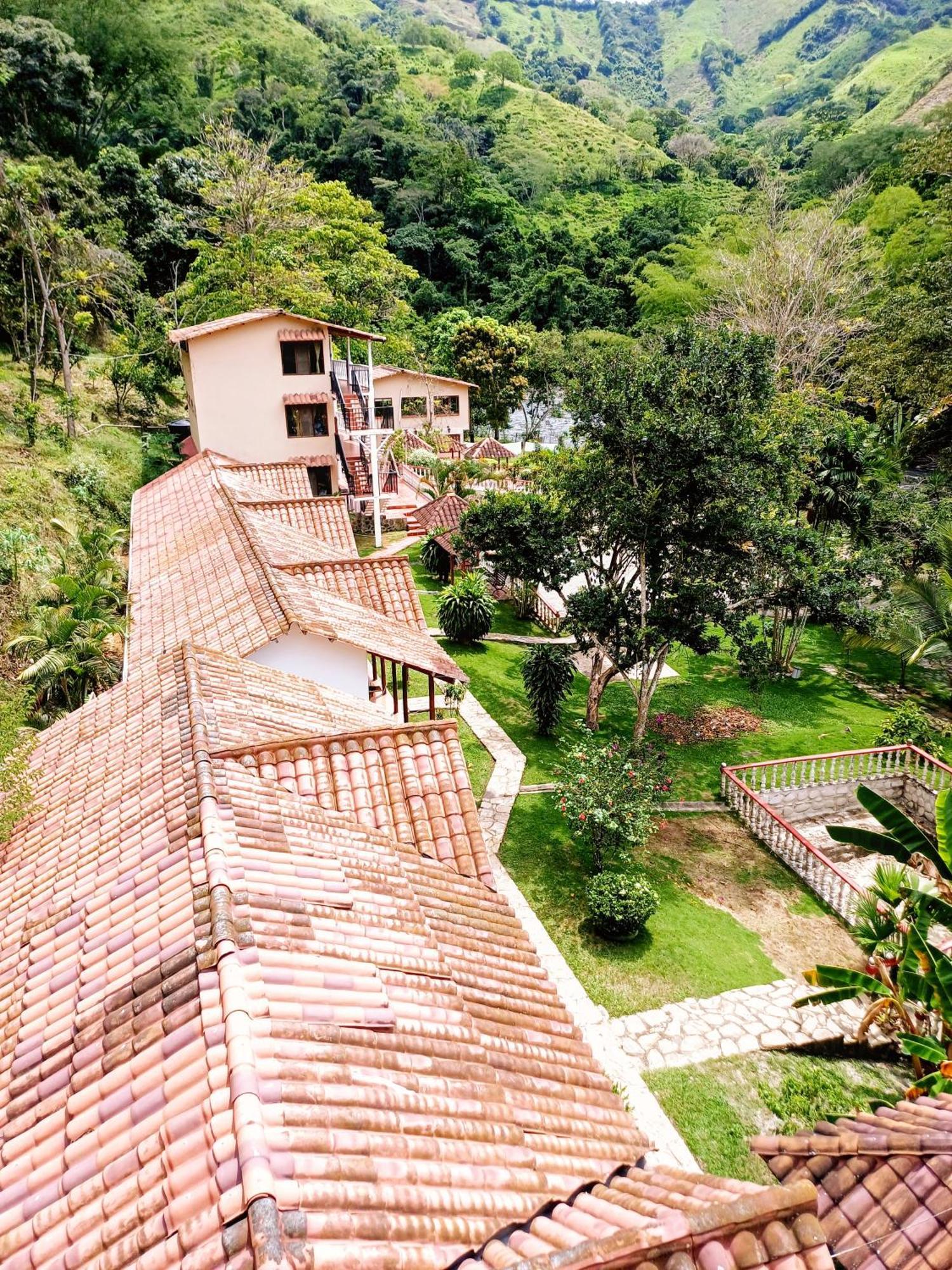 Hotel Campestre La Gaitana Тобия Екстериор снимка