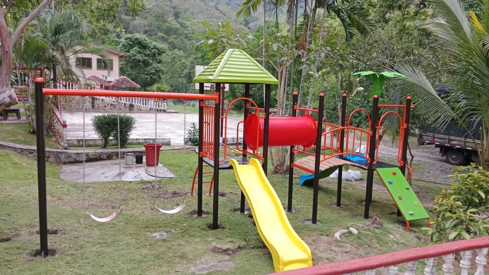 Hotel Campestre La Gaitana Тобия Екстериор снимка