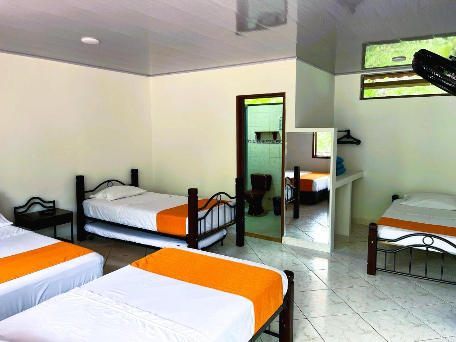 Hotel Campestre La Gaitana Тобия Екстериор снимка