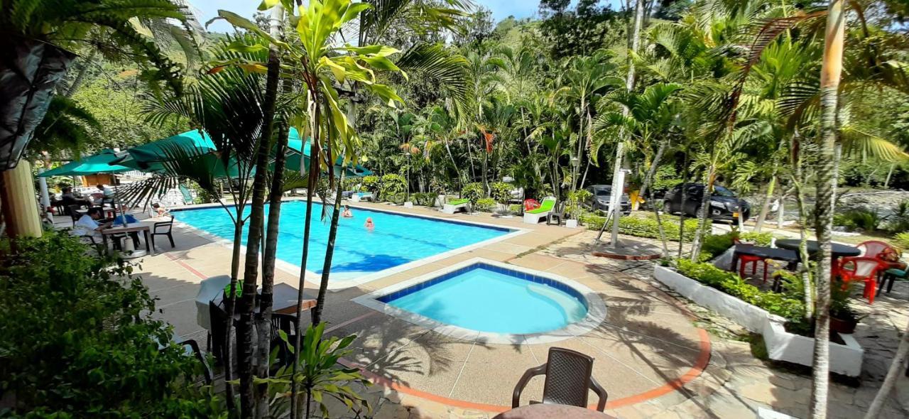 Hotel Campestre La Gaitana Тобия Екстериор снимка